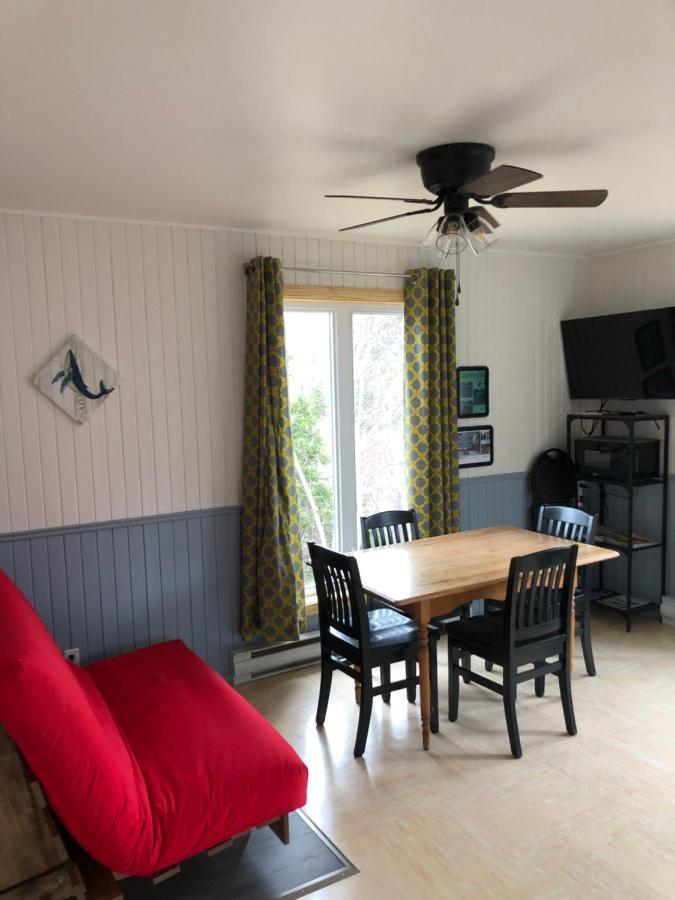 Chalets Les Chanterelles De Forillon L'Anse-au-Griffon Exterior foto