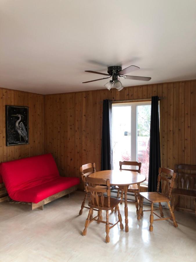 Chalets Les Chanterelles De Forillon L'Anse-au-Griffon Exterior foto