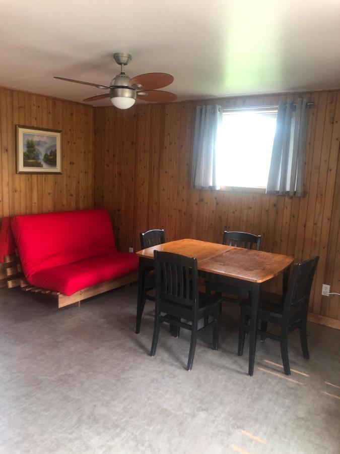 Chalets Les Chanterelles De Forillon L'Anse-au-Griffon Exterior foto